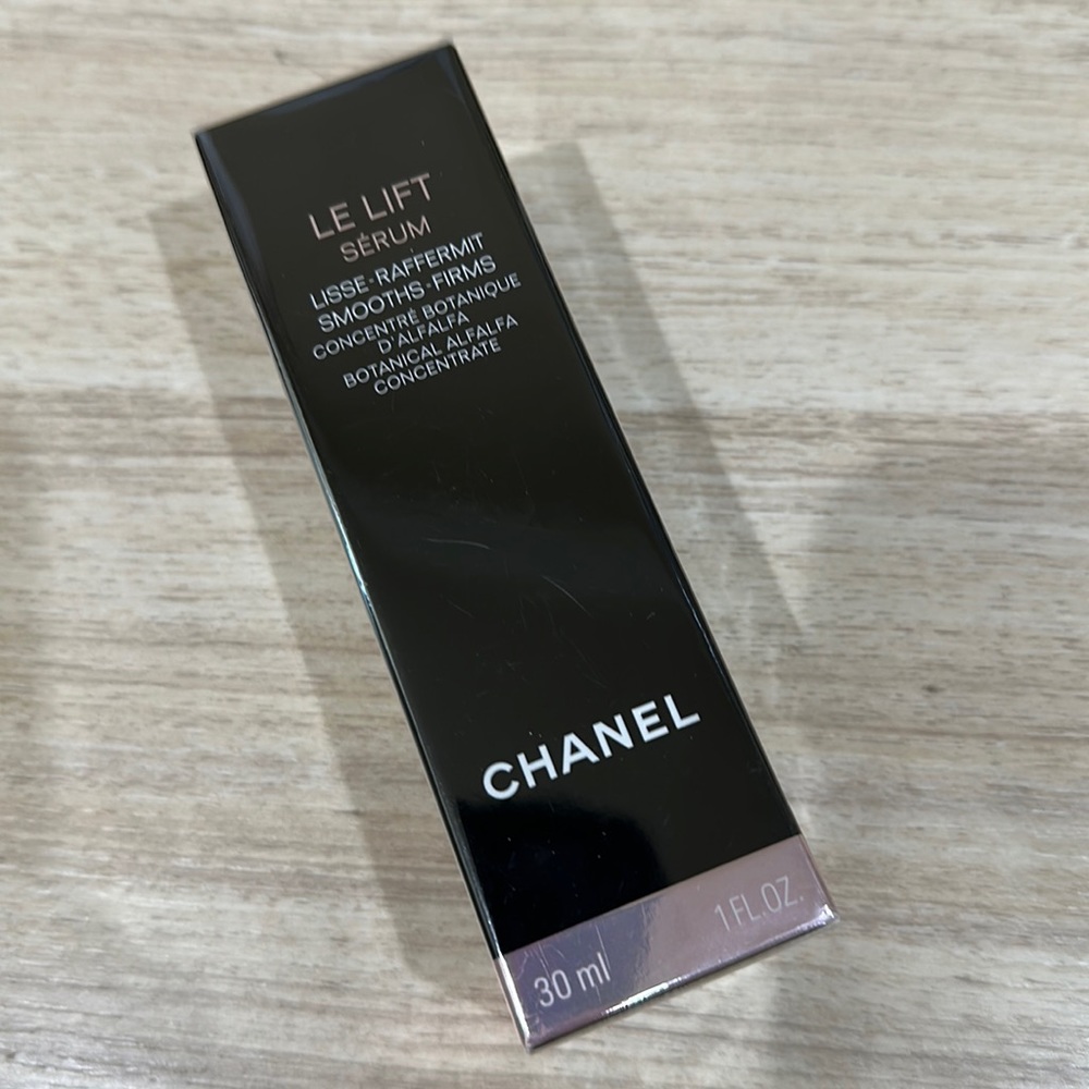 💯% Authentic Le Lift CHANEL Firming Anti-wrinkle Serum 1 Fl oz SEALED